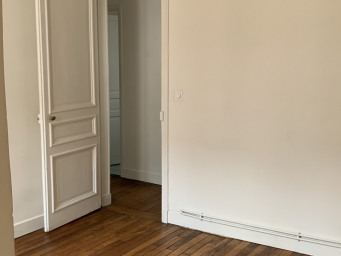 Appartement a louer paris-9e-arrondissement - 2 pièce(s) - 32 m2 - Surfyn