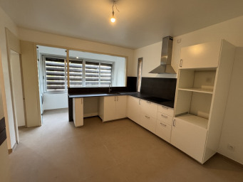 Maison a louer marseille-1er-arrondissement - 4 pièce(s) - 198.94 m2 - Surfyn