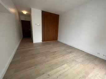 Appartement a louer paris-8e-arrondissement - 1 pièce(s) - 28 m2 - Surfyn
