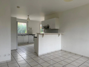 Maison a louer saint-cyr-l'ecole - 8 pièce(s) - 187.88 m2 - Surfyn