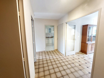 Appartement a louer bourgoin-jallieu - 4 pièce(s) - 80 m2 - Surfyn