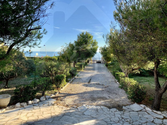 42 Annonces De Vente De Maisons A Sausset Les Pins 13 Seloger Com