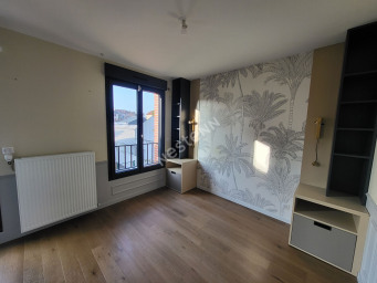 Maison a louer nanterre - 6 pièce(s) - 158 m2 - Surfyn