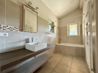 Maison a louer aix-en-provence - 5 pièce(s) - 200 m2 - Surfyn