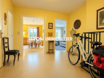 Appartement 450 000 € - 151 m²