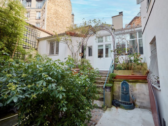 Maison 4 pièce(s) 141.2 m²à vendre Paris-9e-arrondissement