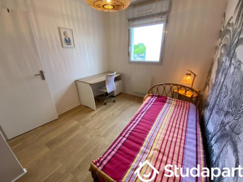 Appartement 1 pièce(s) 32 m²à louer Begles