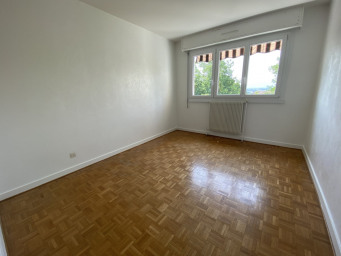 Appartement a louer sainte-foy-les-lyon - 3 pièce(s) - 95 m2 - Surfyn