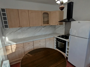 Maison a louer combs-la-ville - 8 pièce(s) - 106 m2 - Surfyn