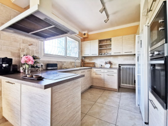 Maison a louer grasse - 5 pièce(s) - 183.45 m2 - Surfyn