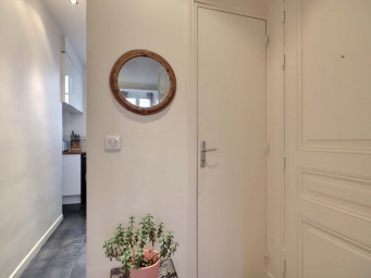 Appartement a louer paris-18e-arrondissement - 1 pièce(s) - 38 m2 - Surfyn
