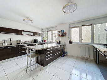 Appartement 350 000 € - 105 m²