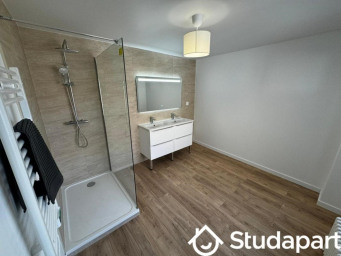 Maison a louer lens - 12 pièce(s) - 250 m2 - Surfyn