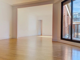 Appartement a louer paris-8e-arrondissement - 5 pièce(s) - 117.8 m2 - Surfyn
