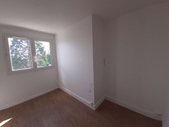 Appartement a louer pierrefitte-sur-seine - 4 pièce(s) - 69 m2 - Surfyn