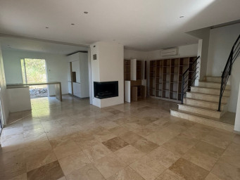 Maison a louer aix-en-provence - 4 pièce(s) - 108 m2 - Surfyn