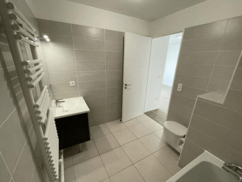 Appartement a louer  - 2 pièce(s) - 40.6 m2 - Surfyn