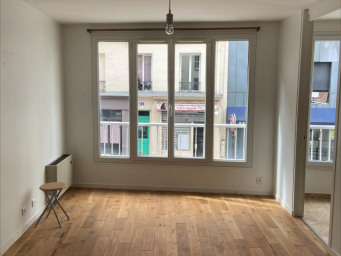 Appartement a louer paris-18e-arrondissement - 2 pièce(s) - 55 m2 - Surfyn