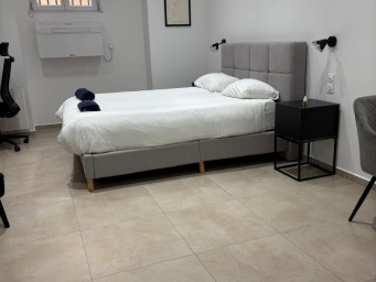 Appartement 1 pièce(s) 32 m²à louer Marseille-2e-arrondissement