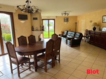 Maison a louer bruz - 7 pièce(s) - 195.03 m2 - Surfyn