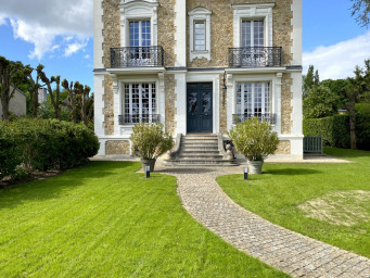 Maison a louer issy-les-moulineaux - 9 pièce(s) - 250 m2 - Surfyn