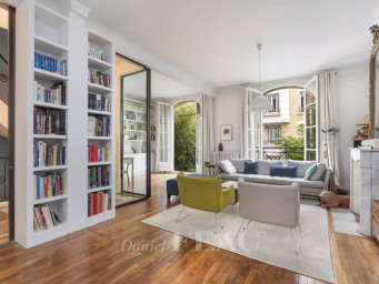 Maison a louer paris-15e-arrondissement - 8 pièce(s) - 224.64 m2 - Surfyn