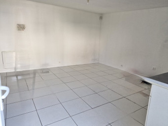 Maison a louer tremblay-en-france - 2 pièce(s) - 33 m2 - Surfyn