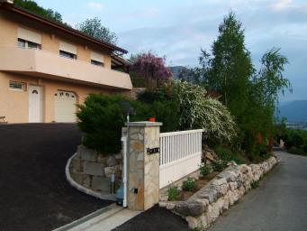 Maison a louer saint-martin-d'heres - 4 pièce(s) - 138.49 m2 - Surfyn