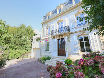 Maison a louer nancy - 12 pièce(s) - 387 m2 - Surfyn