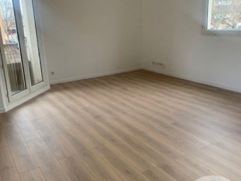 Appartement 2 pièce(s) 42.5 m²à louer Evry