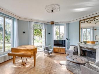 Maison a louer paris-1er-arrondissement - 9 pièce(s) - 246 m2 - Surfyn