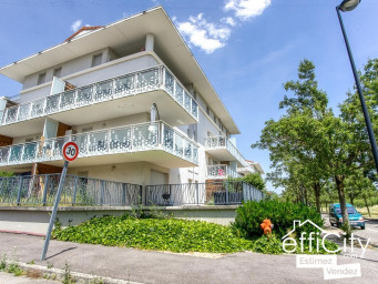 5 annonces de vente d appartements avec piscine a l isle d abeau 38 seloger com