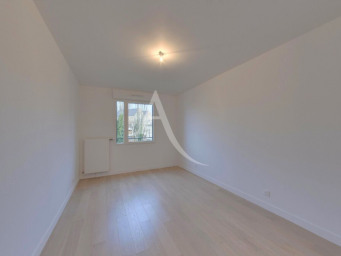 Appartement a louer le plessis-robinson - 2 pièce(s) - 50 m2 - Surfyn