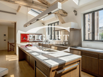 Maison a louer paris-17e-arrondissement - 8 pièce(s) - 300 m2 - Surfyn