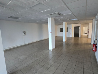 Appartement a louer marseille-16e-arrondissement - 4 pièce(s) - 228 m2 - Surfyn