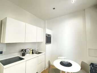 Maison a louer paris-8e-arrondissement - 2 pièce(s) - 0 m2 - Surfyn