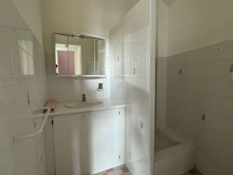 Appartement a louer bourgoin-jallieu - 2 pièce(s) - 55 m2 - Surfyn