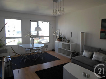 Appartement a louer paris-13e-arrondissement - 4 pièce(s) - 75.22 m2 - Surfyn