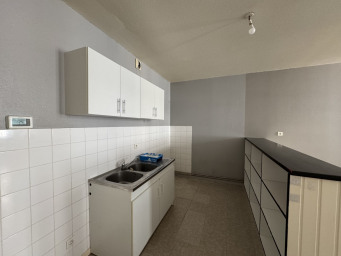 Appartement 2 pièce(s) 67 m²à louer Lons-le-saunier