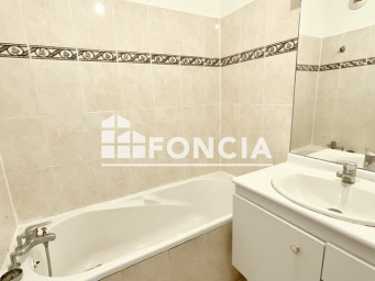 Appartement a louer le plessis-robinson - 3 pièce(s) - 72.4 m2 - Surfyn