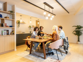 Appartement a louer paris-8e-arrondissement - 2 pièce(s) - 54.3 m2 - Surfyn