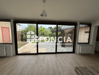 Maison a louer paris-8e-arrondissement - 4 pièce(s) - 91.1 m2 - Surfyn