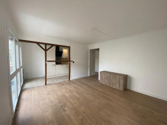 Appartement 2 pièce(s) 56 m²à louer Evry