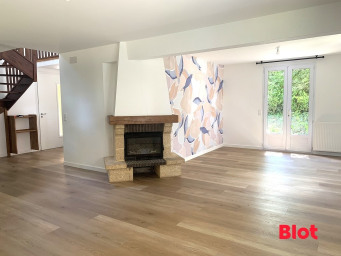 Maison a louer fougeres - 4 pièce(s) - 105.02 m2 - Surfyn