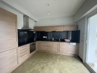 Maison a louer montelimar - 6 pièce(s) - 176 m2 - Surfyn