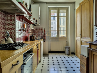 Appartement 700 000 € - 155 m²