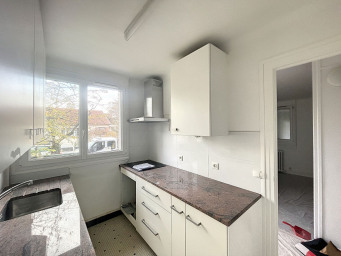 Maison a louer issy-les-moulineaux - 6 pièce(s) - 119.81 m2 - Surfyn
