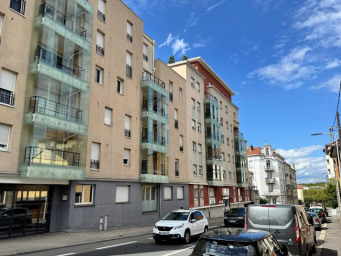 Appartement a louer villefranche-sur-saone - 2 pièce(s) - 46 m2 - Surfyn