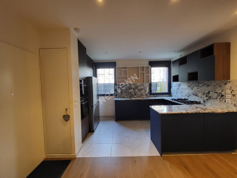 Maison a louer nanterre - 6 pièce(s) - 158 m2 - Surfyn