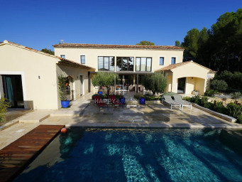 26 Annonces De Vente De Maisons Avec Piscine A Paradou 13 Seloger Com